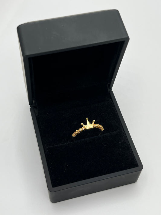 Anillo corona circon blanco Oro amarillo 18k / Talla 7 3/4 / 1,72 Gr / 7,66 mm