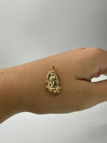 Dije Virgen Guadalupe Oro amarillo 18k 0,78 Gr / 10 mm / 1,8 Cm