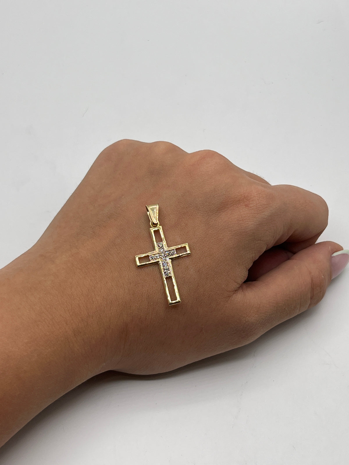 Dije Cruz Circon Blanco Oro amarillo 18k +2 / 1,96 Gr / 20 mm / 3,2 Cm