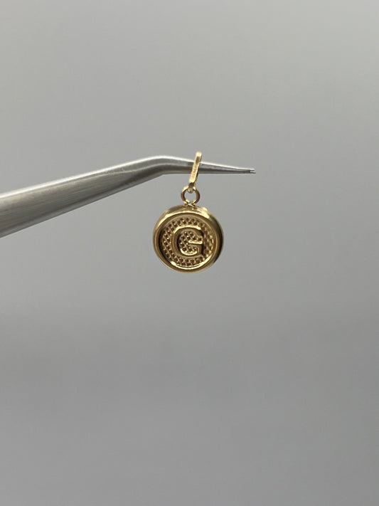 Dije Letra G Oro amarillo 18k 0,48 Gr / 10 mm / 1 Cm