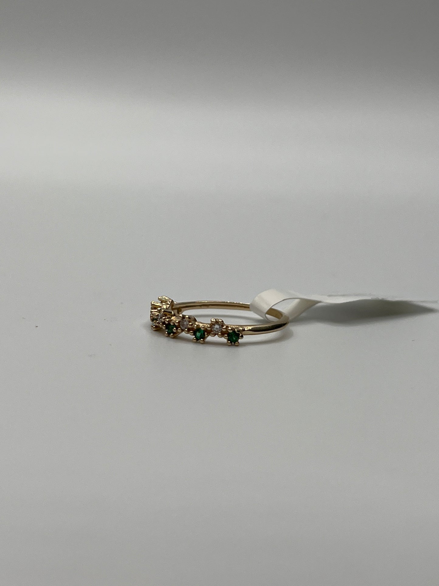 Anillo Churumbela Circon Blanco y Verde Oro amarillo 18k / Talla 6 / 1,90 Gr / 3,7 mm