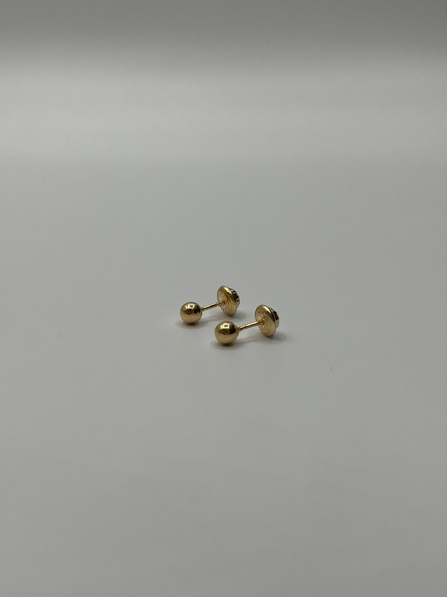 Topos Bola Lisa Oro amarillo 18k 0,56 Gr / 4 mm