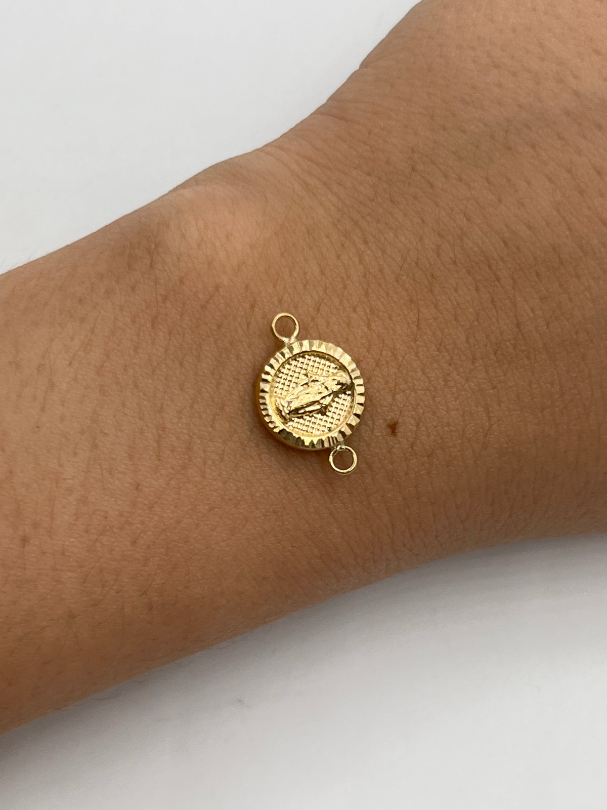 Herraje Virgen Milagrosa Diamantada Oro amarillo 18k 0,69 Gr / 11,6 Cm