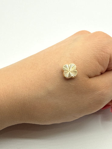 Herraje Trebol diamantado Oro amarillo 18k 0,36 Gr / 0,9 Cm