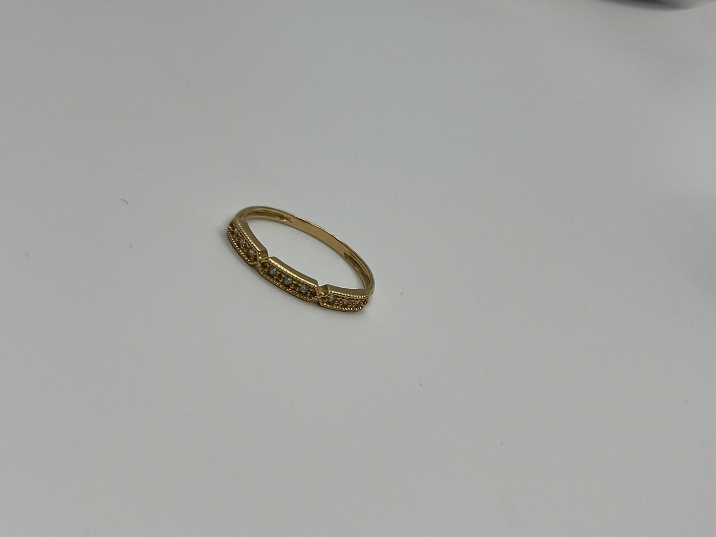 Anillo circon blanco Oro amarillo 18k / Talla 6 3/4 / 1,50 Gr / 2,41 mm