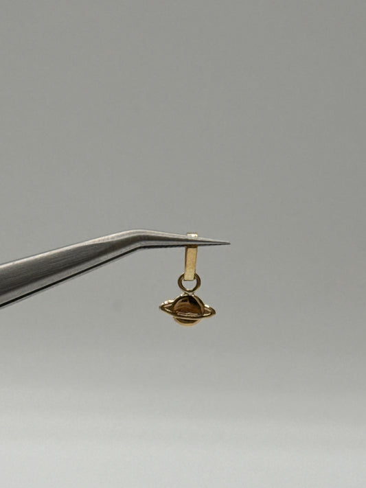 Dije planeta Saturno Oro amarillo 18k 0,24 Gr / 7,95 mm / 0,8 Cm