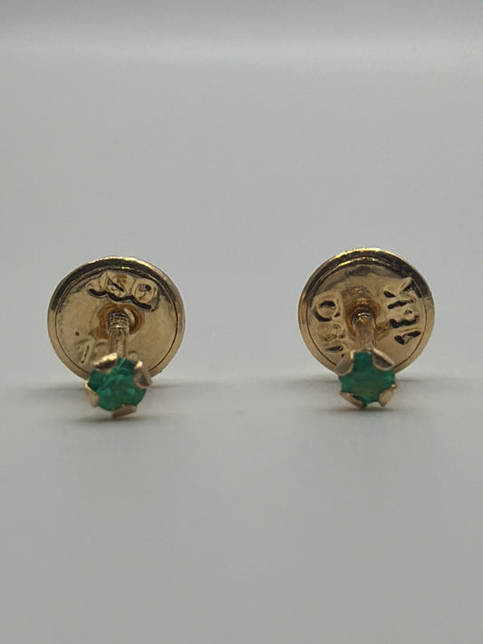 Topos Esmeralda Oro Amarillo 18k / 0.37 Gr / 2mm