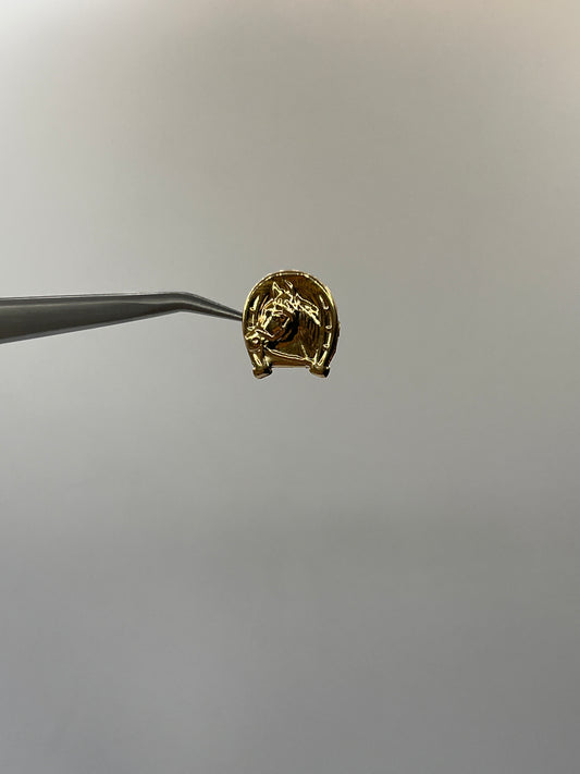 Dije Caballo Oro amarillo 18k 0,81 Gr / 13,50 mm / 1,5 Cm