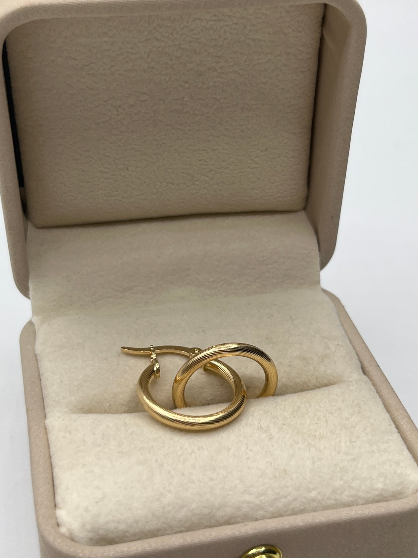 Candonga Lisa Rayada Oro amarillo 18k 1,97 Gr / 1,95 Cm