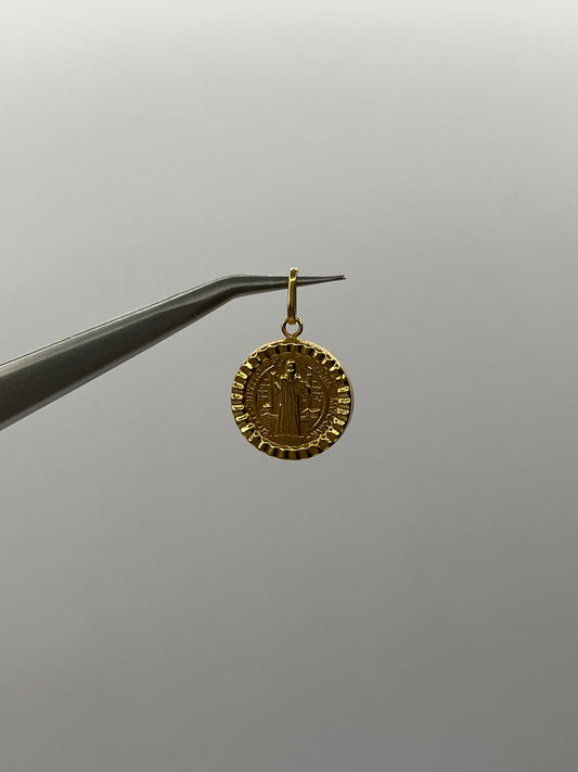 Dije San Benito Oro amarillo 18k 1,22 Gr / 14,2 mm / 1,4 Cm