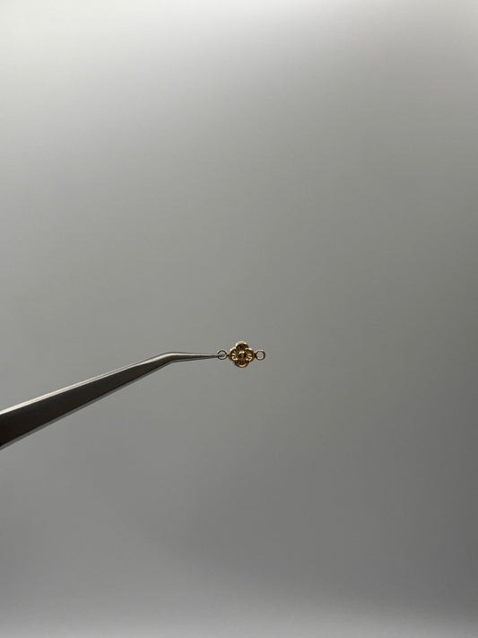 Herraje Flor Oro amarillo 18k 0,19 Gr / 0,6 Cm