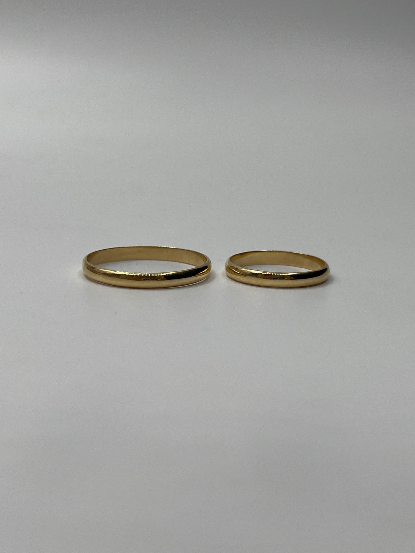 Set Argollas Matrimonio Lisa / 3,49 Gr / Talla 5 3/4 y 11 / 2.65mm