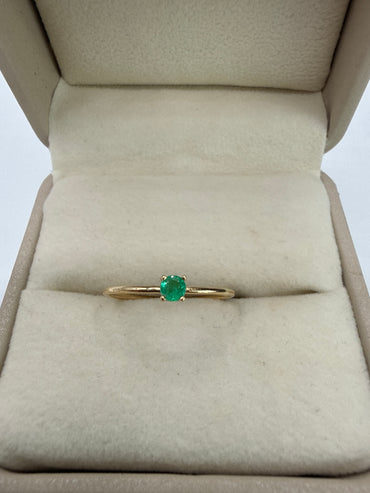 Anillo Solitario Esmeralda 0.11Ct Oro It Amarillo / Talla 7 1/2 / 0.86 Gr
