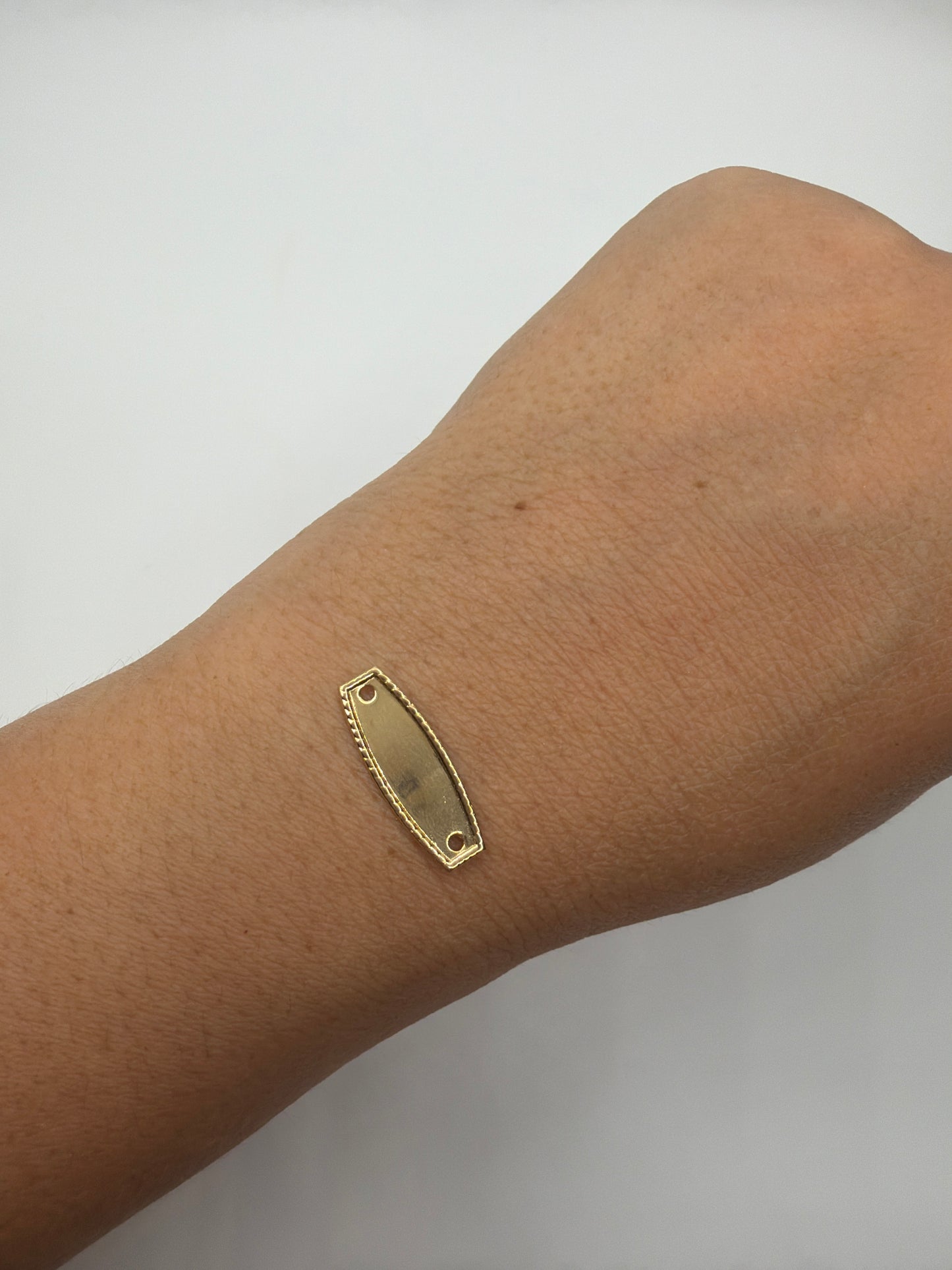 Herraje Placa Diamantada Oro amarillo 18k 0,72 Gr / 2,2 Cm