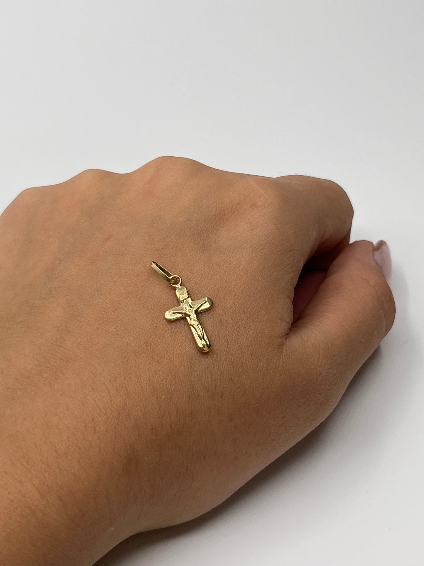 Dije Cruz Cristo Oro amarillo 18k 0,48 Gr / 11,2 mm / 1,5 Cm