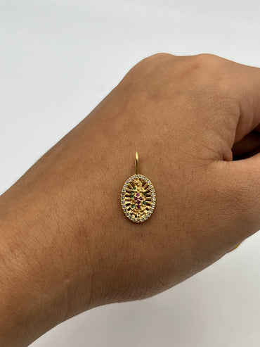 Dije Virgen Guadalupe circon verde y rojo Oro amarillo 18k 1,40 Gr / 10 mm / 2 Cm