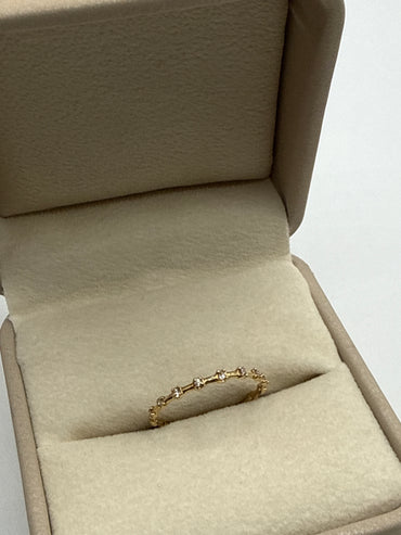 Anillo Circon Blanco Oro amarillo 18k / Talla 6 3/4 / 0,77 Gr / 2 mm