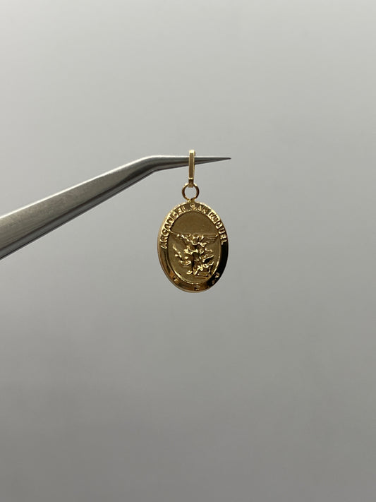 Dije Arcangel San Miguel Oro amarillo 18k 0,94 Gr / 11 mm / 1,8 Cm