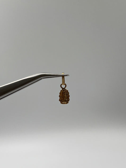 Dije Virgen Guadalupe Oro amarillo 18k 0,27 Gr / 4,8 mm / 0,8 Cm