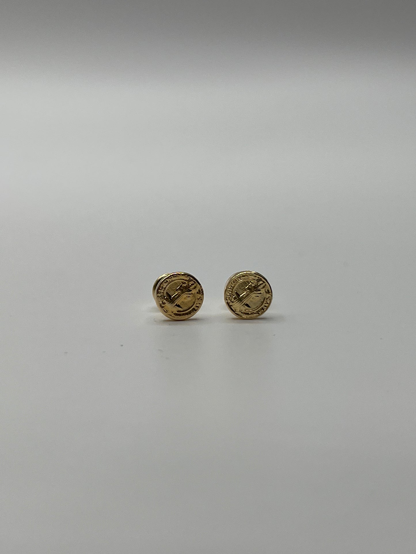 Topos San Benito Oro amarillo 18k 0,77 Gr / 7,2 mm
