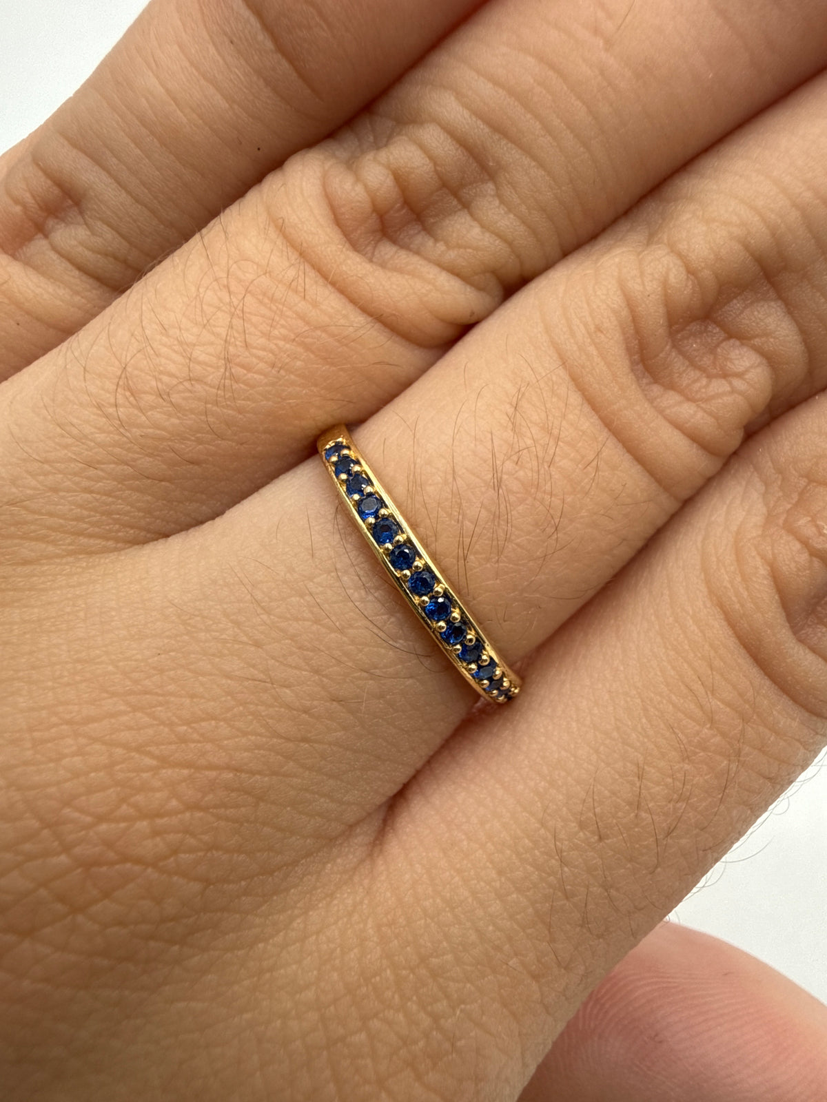 Anillo Churumbela Circon Azul Oro amarillo 18k / Talla 6 1/2 / 1,70 Gr / 2,3 mm