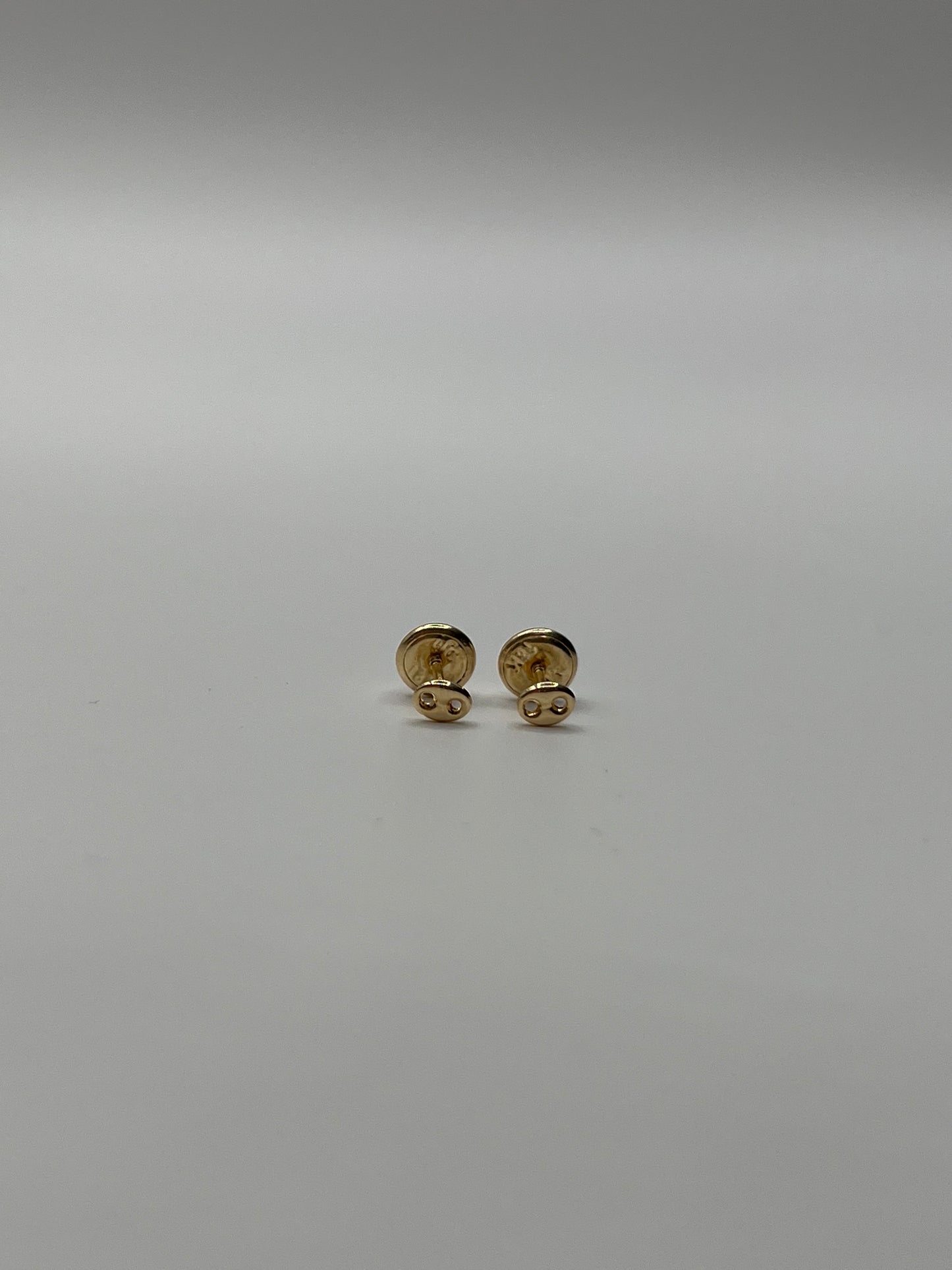 Topos GC Oro amarillo 18k 0,46 Gr / 4 mm