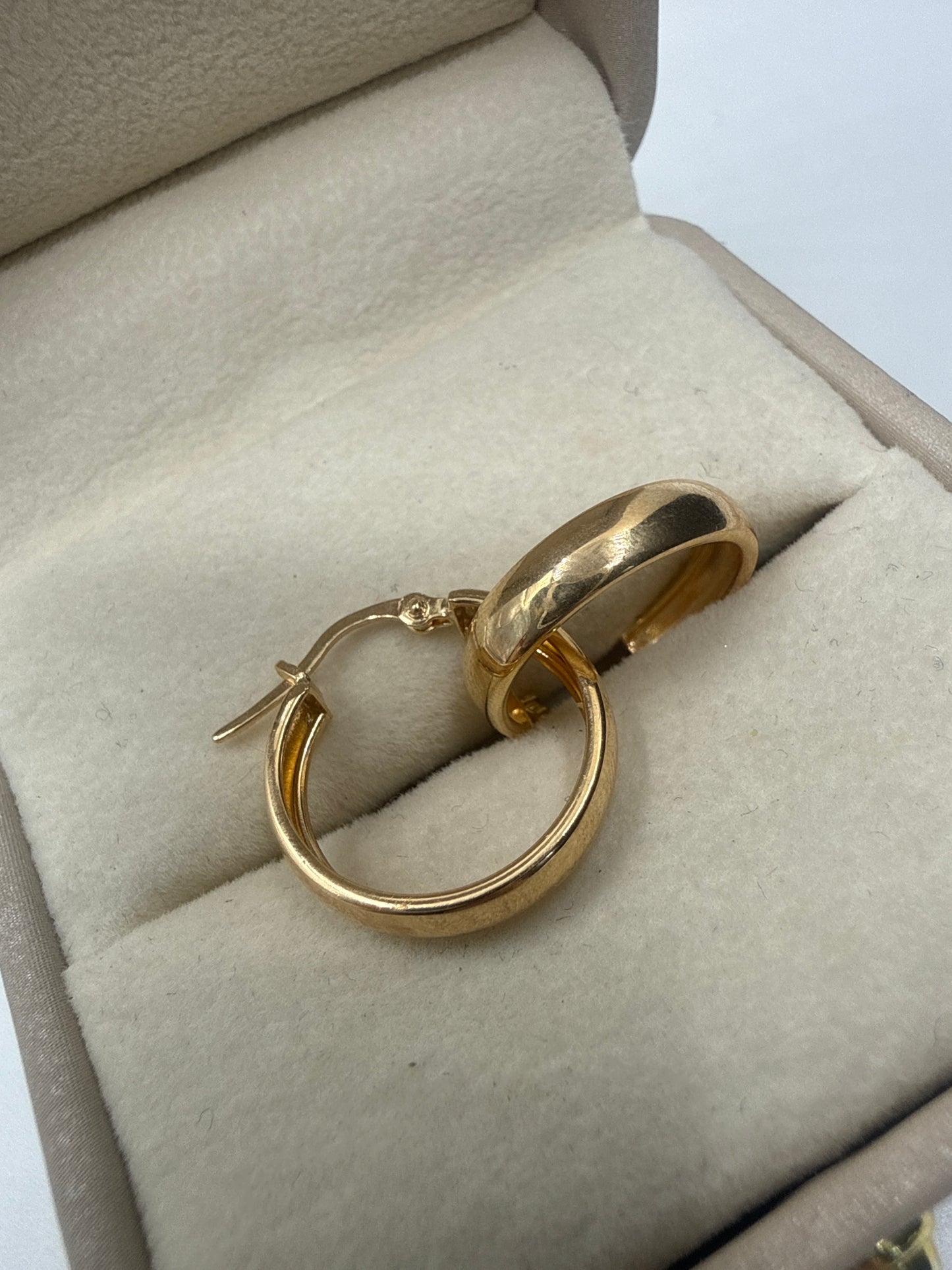 Candonga Lisa Oro amarillo 18k 2,19 Gr / 3,80 Cm