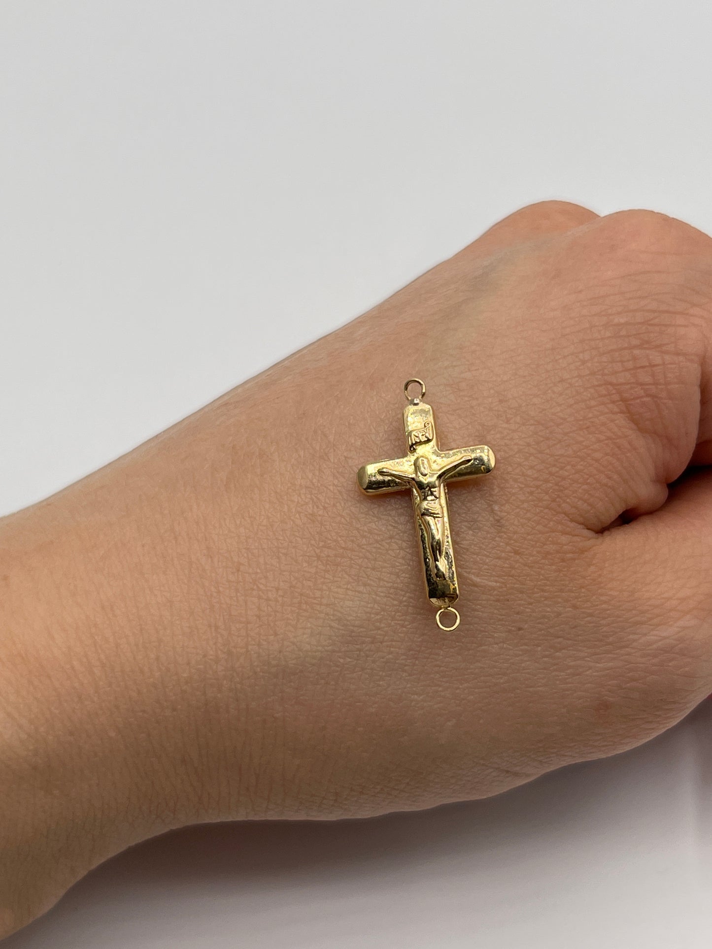 Herraje Cruz Cristo Oro amarillo 18k 0,57 Gr / 2,1 Cm