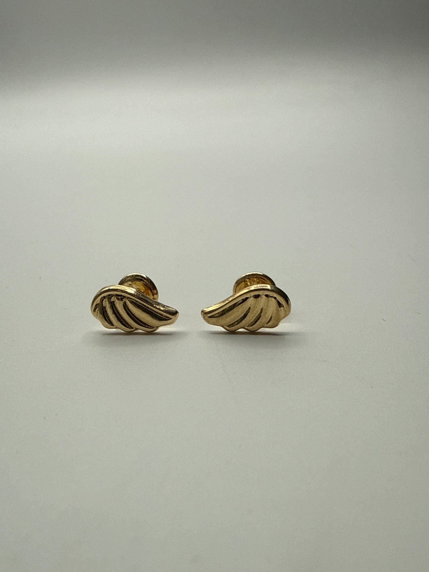 Topos Ala Oro amarillo 18k 0,68 Gr / 10 mm