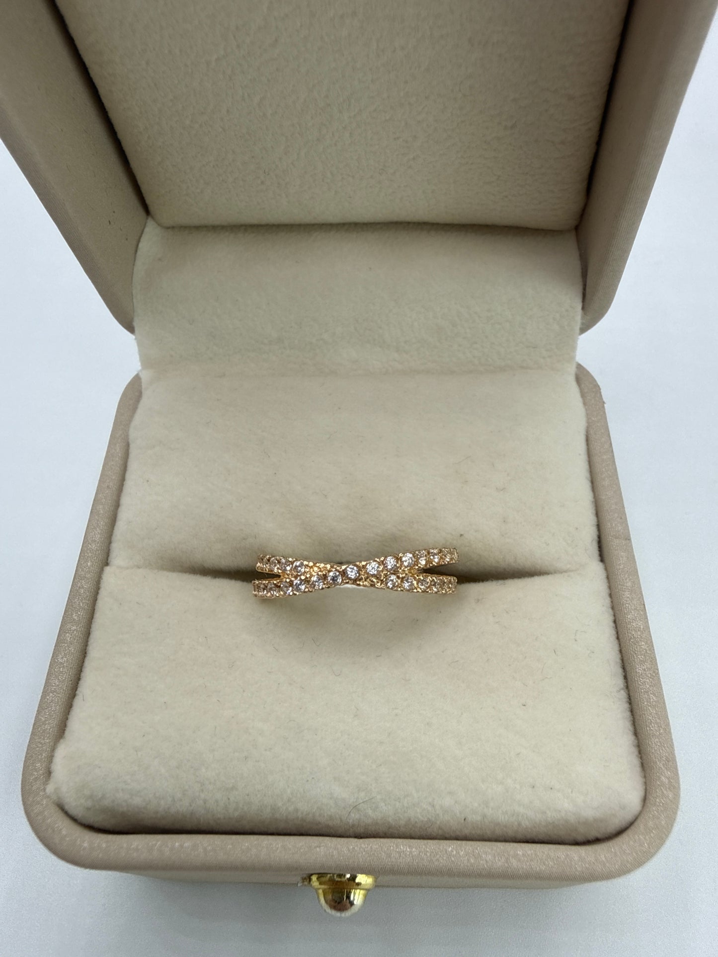 Anillo Circon Blanco Oro amarillo 18k / Talla 7 1/2 / 2,65 Gr / 4 mm