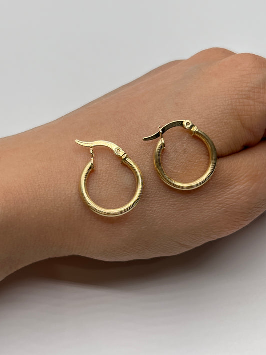 Candonga Lisa Rayada Oro amarillo 18k 1,56 Gr / 1,9 Cm