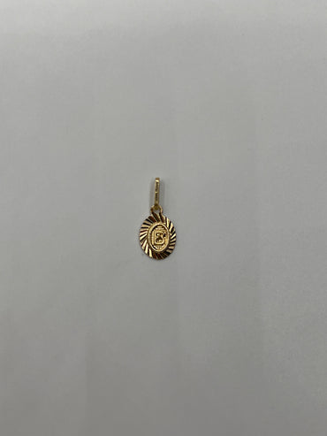 Dije Letra B Oro amarillo 18k 0,55 Gr / 10 mm / 1 Cm