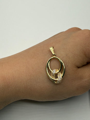 Dije Doble Circulo Circon Blanco Oro amarillo 18k 2,26 Gr / 15,5 mm / 2,3 Cm