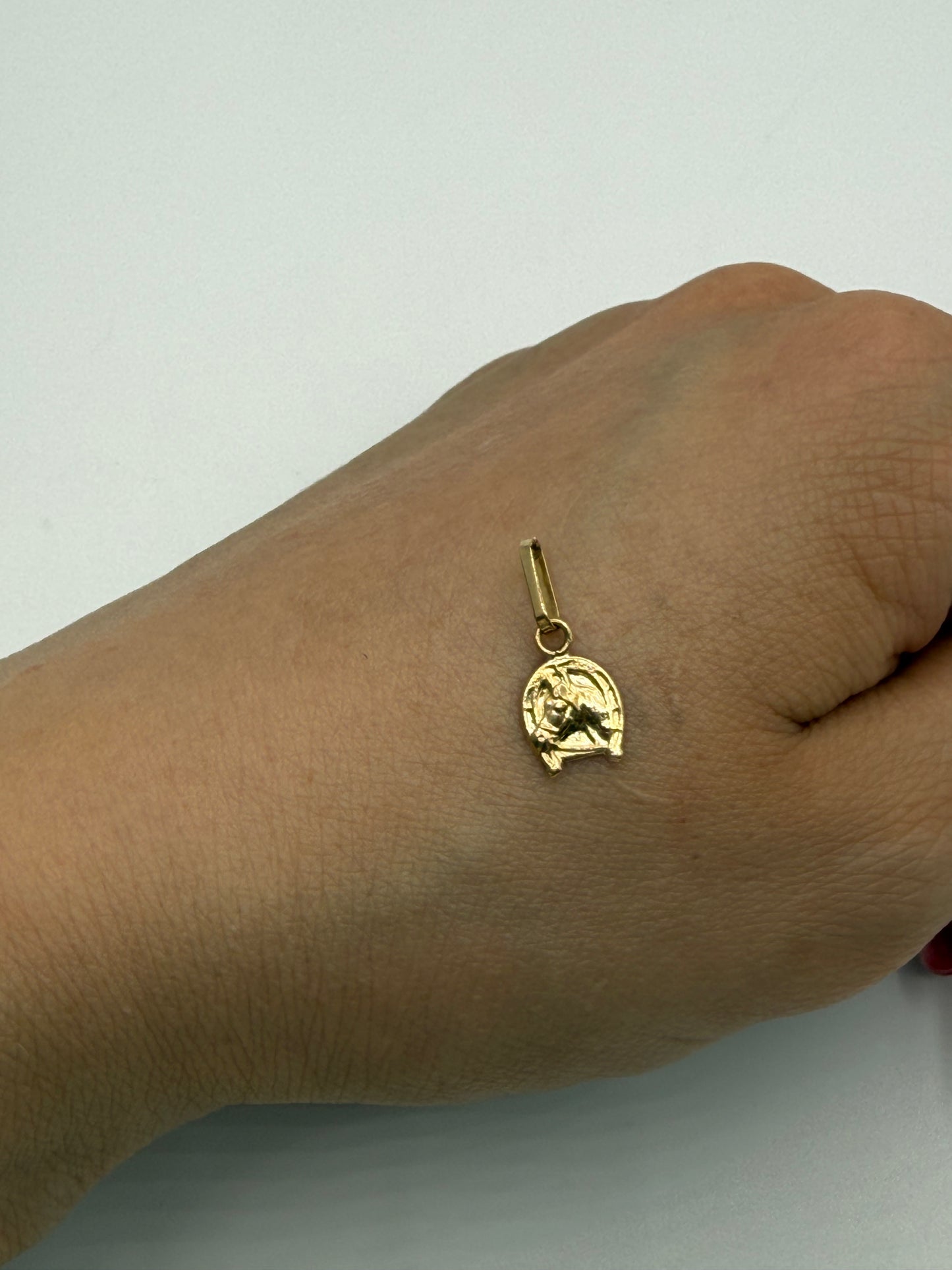 Dije Caballo Oro amarillo 18k 0,33 Gr / 7,40 mm / 1 Cm