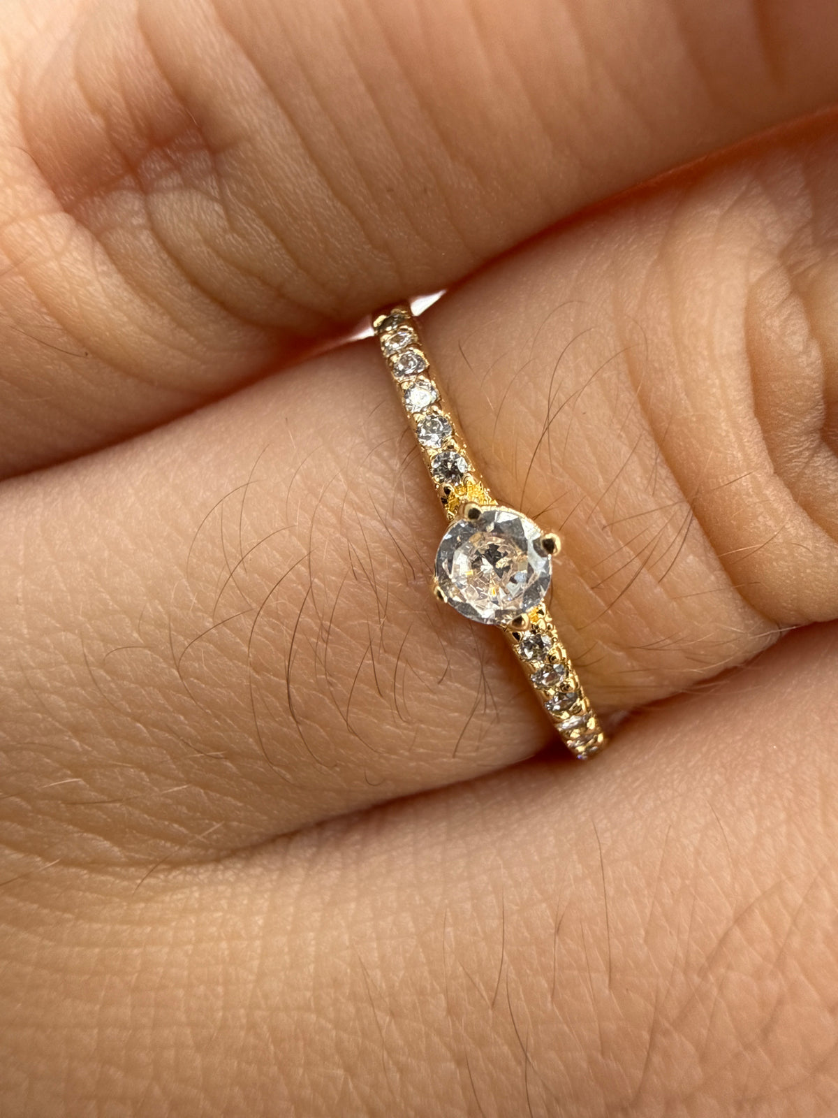 Anillo Compromiso Circon Blanco Oro amarillo 18k / Talla 6 / 1,14 Gr / 3,90 mm