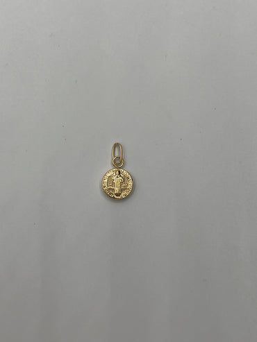 Dije San Benito Oro amarillo 18k 0,42 Gr / 8,2 mm / 0,8 Cm