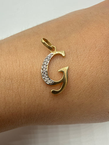 Dije Letra G Circon Blanco Oro amarillo 18k 0,90 Gr / 10 mm / 1,8 Cm