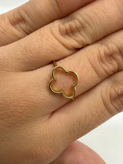 Anillo Trebol Oro amarillo 18k / Talla 6 3/4 / 1,33 Gr / 11,2 mm