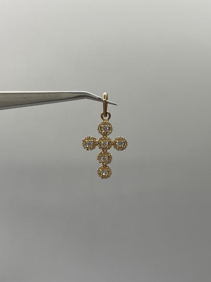 Dije Cruz Circon Blanco Oro amarillo 18k 2,69 Gr / 17,20 mm / 2,8 Cm