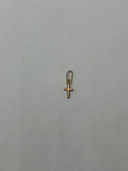 Dije Cruz Lisa Oro amarillo 18k 0,21 Gr / 5 mm / 1,1 Cm
