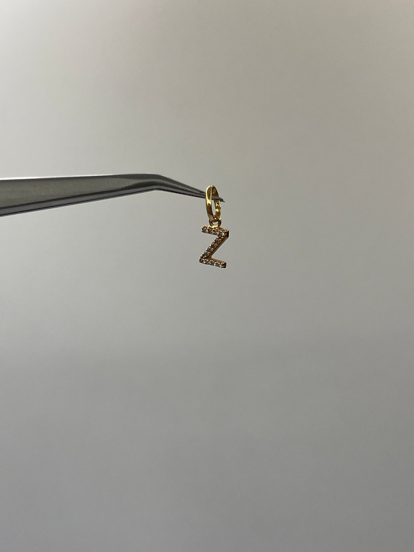 Dije Letra Z Oro amarillo 18k 0,47 Gr / 5,40 mm / 1 Cm