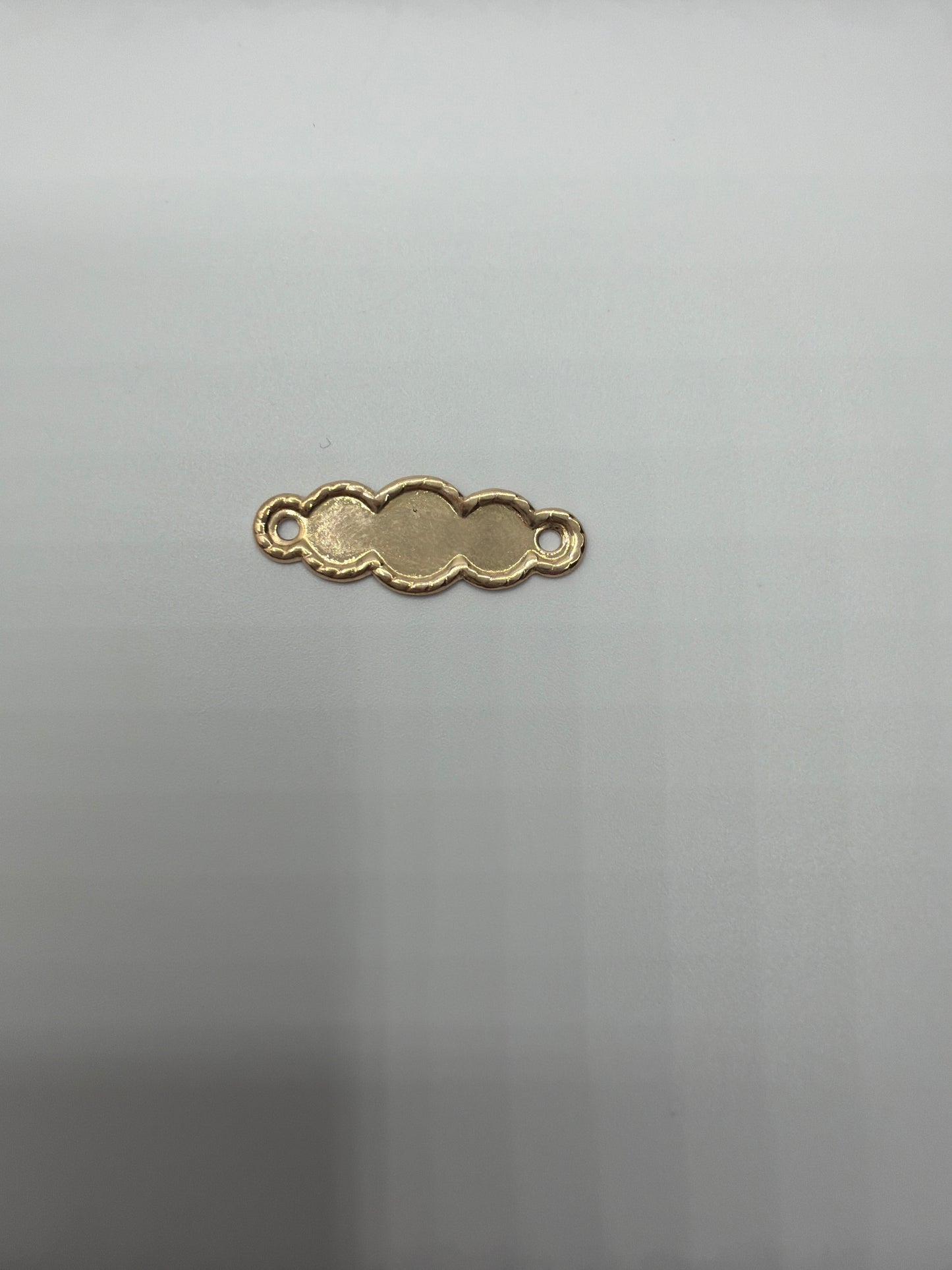 Herraje Placa Nube Oro amarillo 18k 0,61 Gr / 2,2 Cm