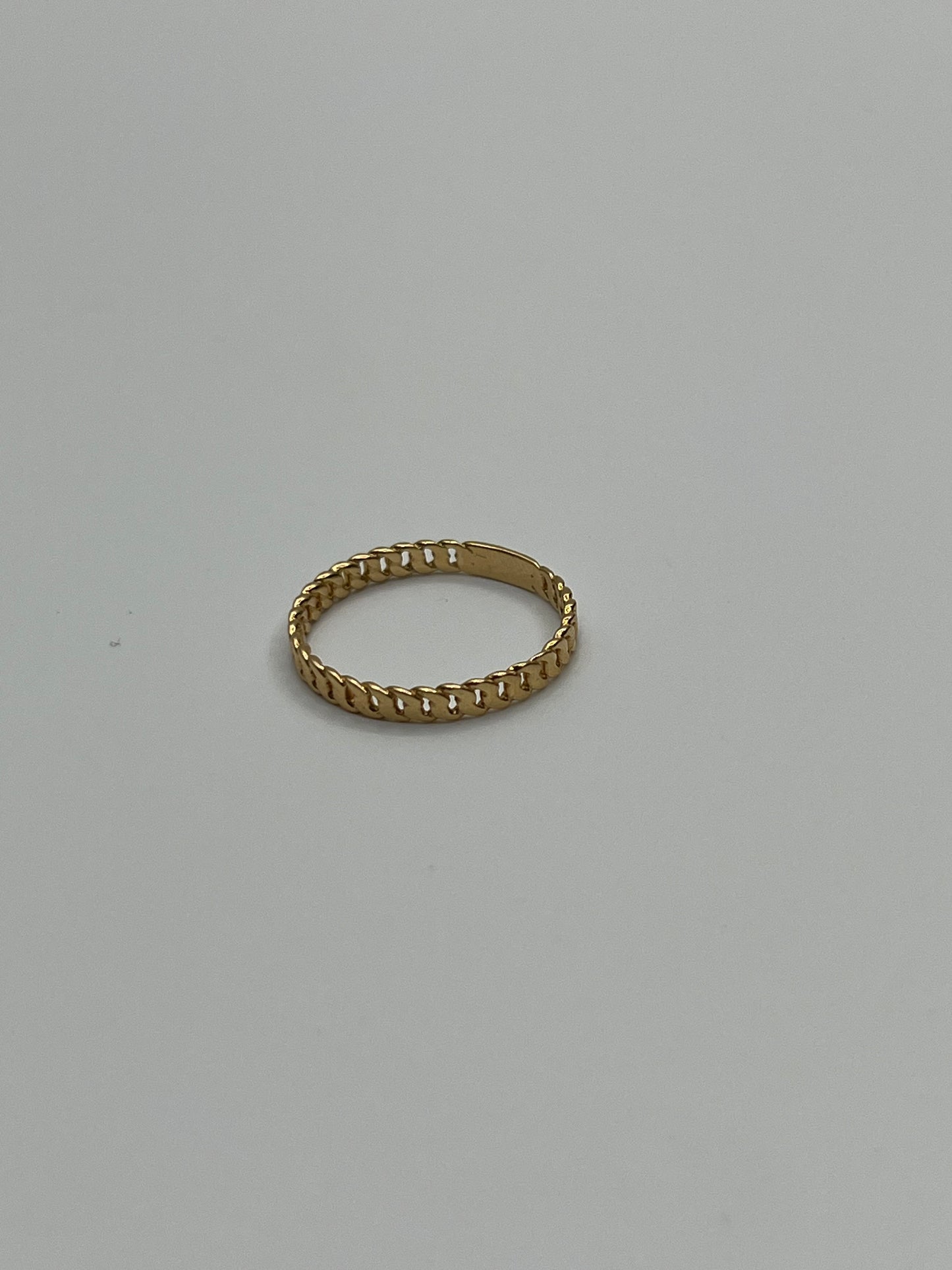 Anillo cubano Oro amarillo 18k / Talla 5 3/4 / 1,12 Gr / 2,47 mm