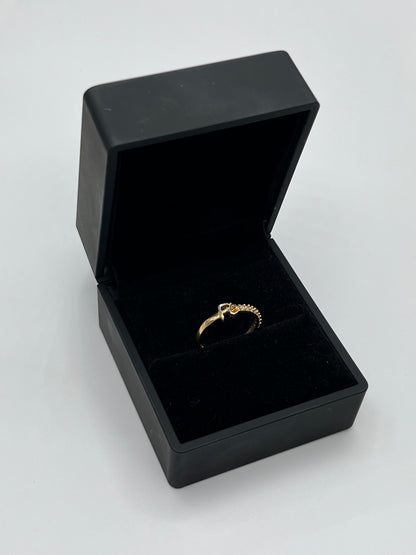 Anillo fé circon blanco Oro amarillo 18k / Talla 6 3/4 / 1,37 Gr / 4,56 mm
