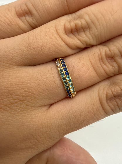 Anillo Churumbela Circon Azul y Blanco Oro amarillo 18k / Talla 6 3/4 / 2,00 Gr / 3,8 mm