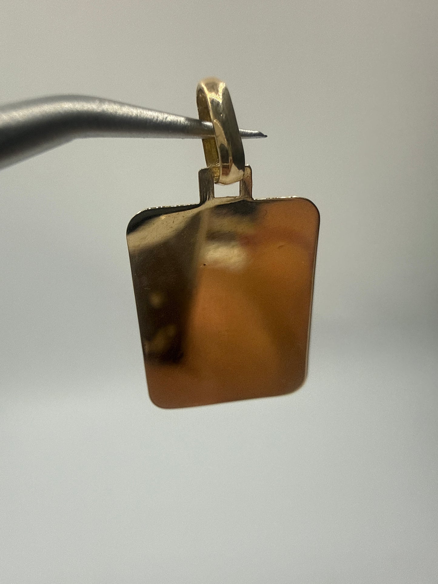 Dije Placa Lisa Oro amarillo 18k 0,85 Gr / 14,10 mm / 2 Cm