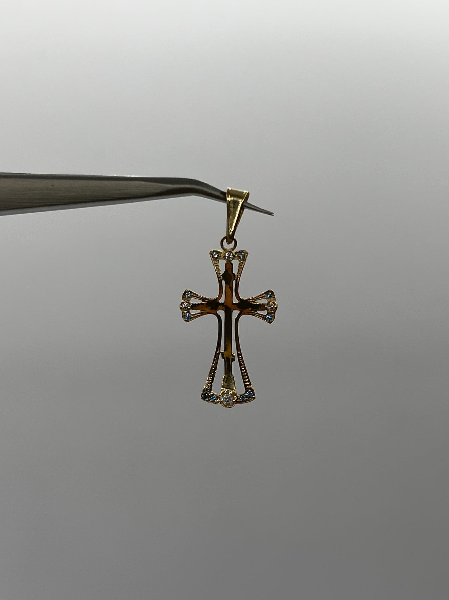 Dije Cruz Circon Blanco Y Azul Oro amarillo 18k 1,35 Gr / 15,40 mm / 2,5 Cm