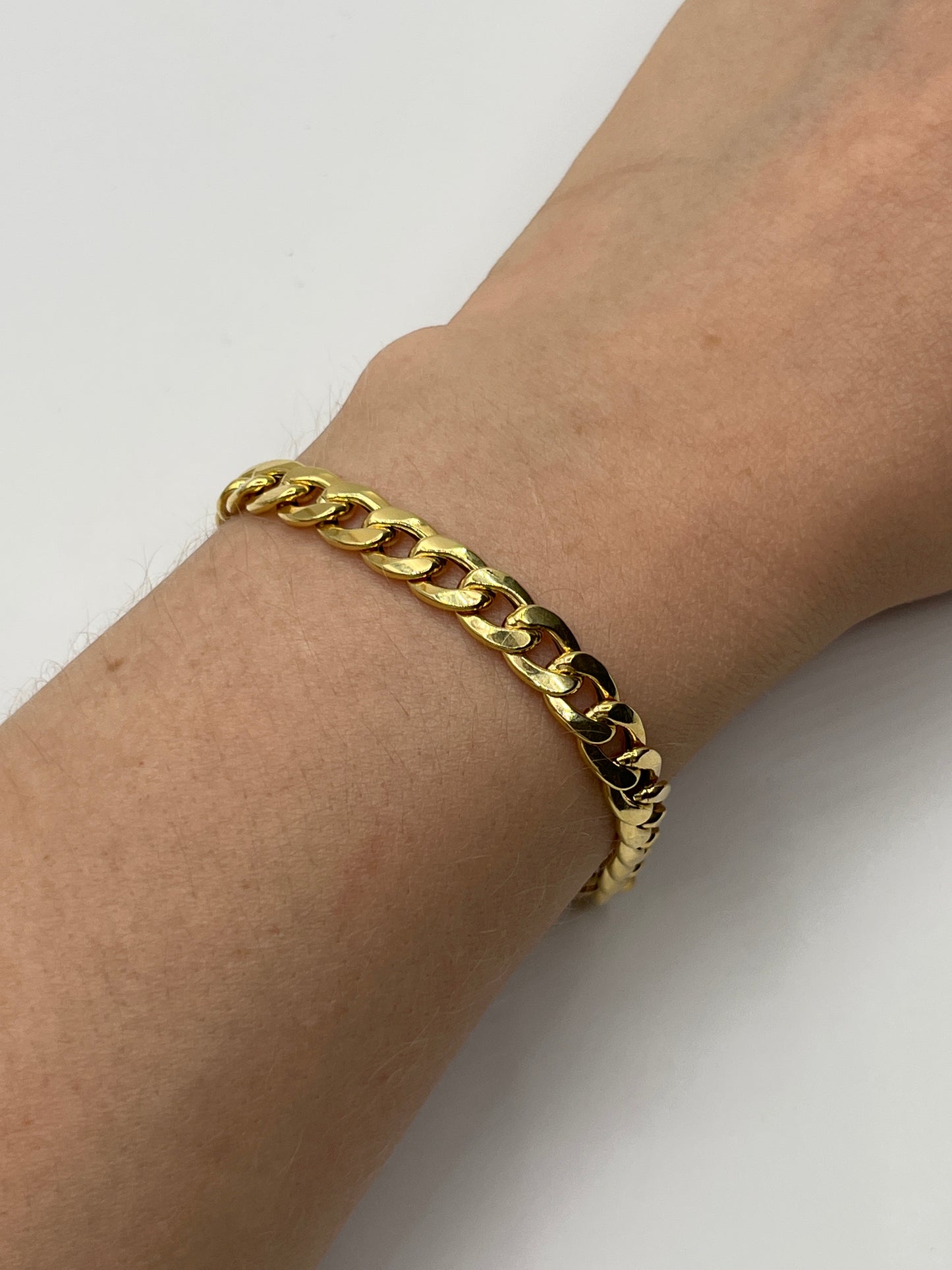 Pulso It Cubano Oro amarillo 18k 6,36 Gr / 6,6 mm / 19 Cm