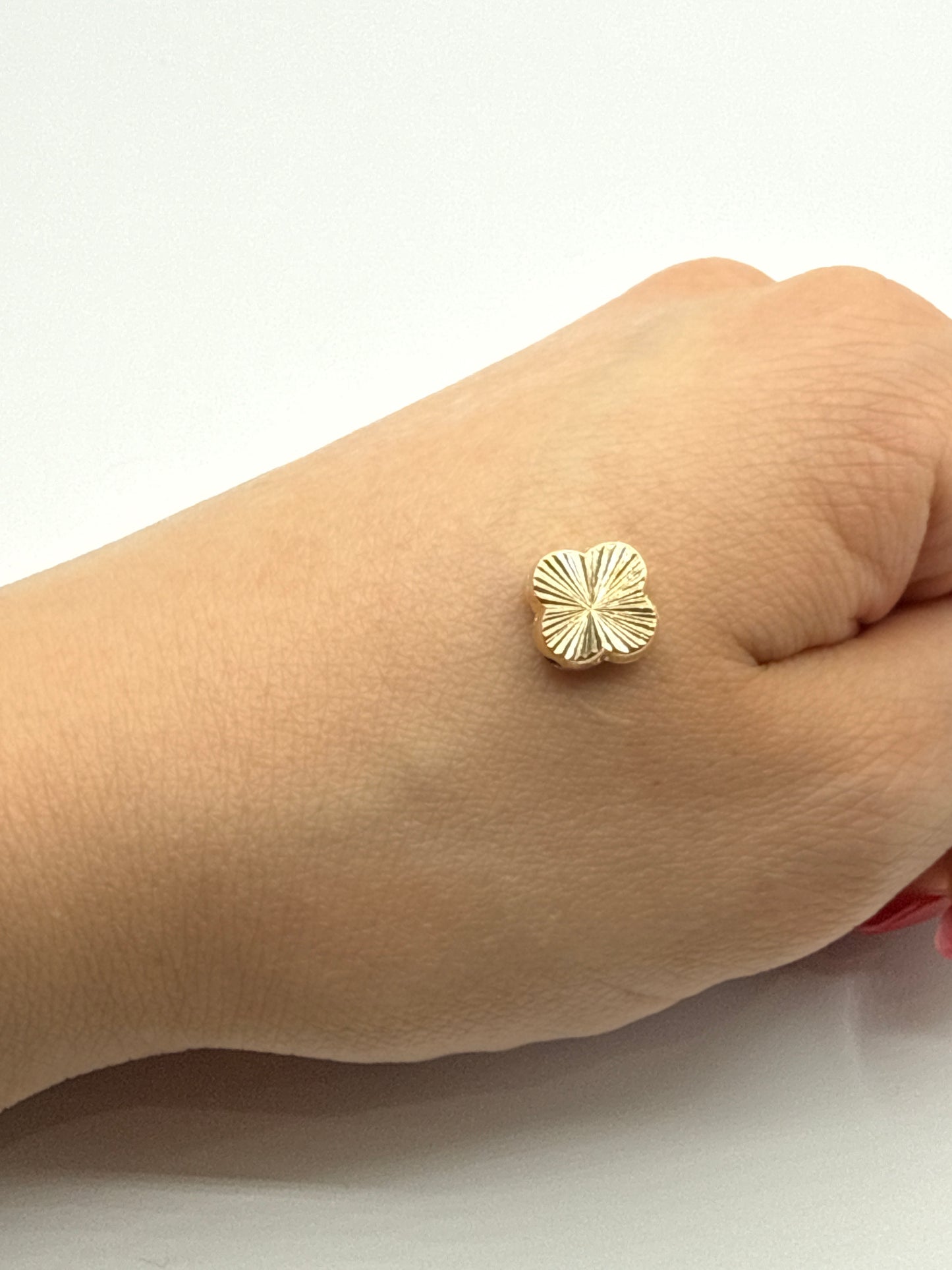 Herraje Trebol diamantado Oro amarillo 18k 0,36 Gr / 0,9 Cm