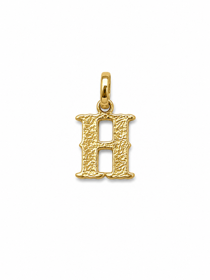 Dije Letra H  Oro amarillo 18k 0,43 Gr / 7,55 mm / 1,2 Cm